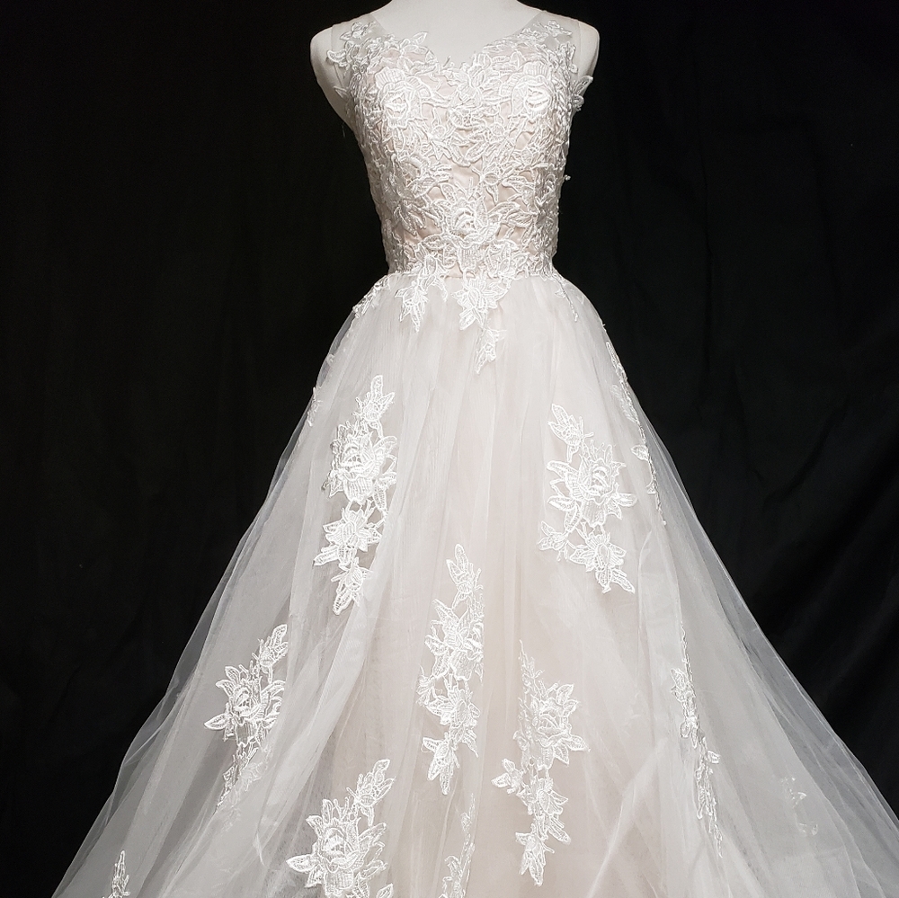 Wedding gown